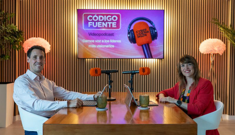 Código Fuente — Cómo la IA cambia las reglas: agentes, decisiones y ciberseguridad